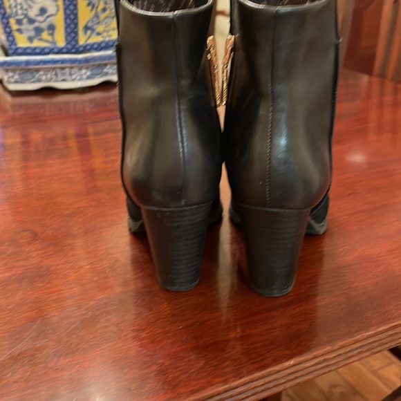 Tahari Black Suede Boots! - Picture 7 of 7